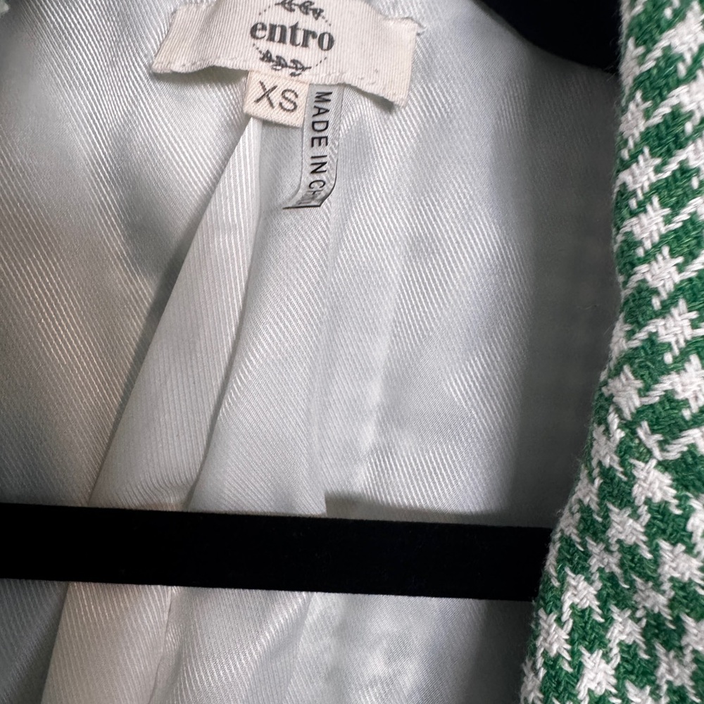 Entro Green Houndstooth Blazer with Gold Buttons - Picture 3 of 6